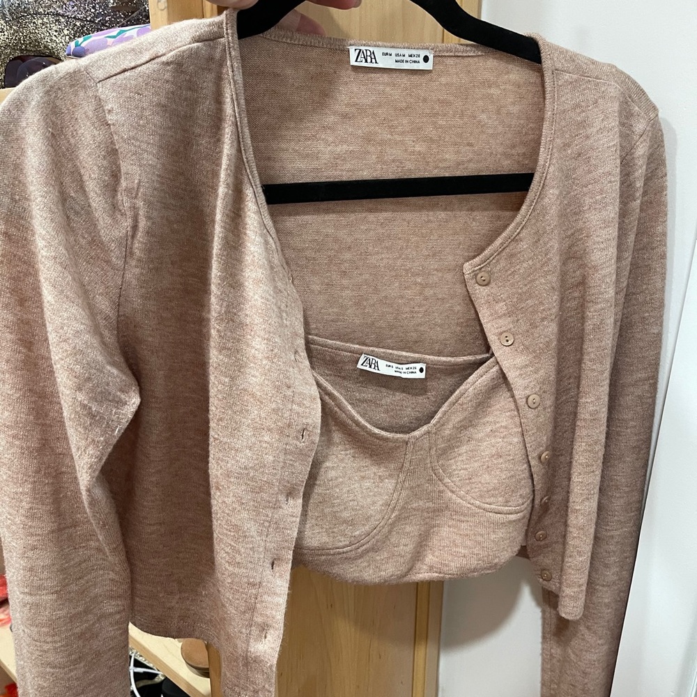 Knit set. Beautiful and trendy